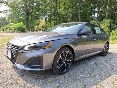 2025 Nissan Altima 2.5 SR