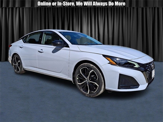2025 Nissan Altima 2.5 SR