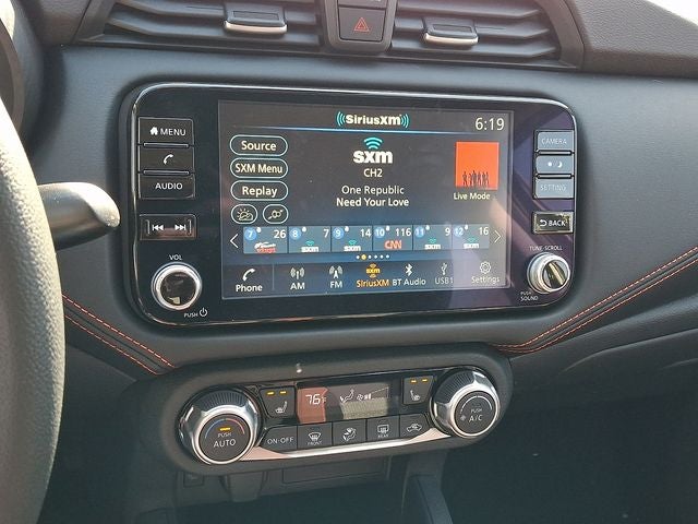 2025 Nissan Versa 1.6 SR