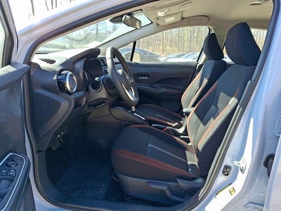 2025 Nissan Versa 1.6 SR