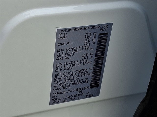 2025 Nissan Pathfinder SV