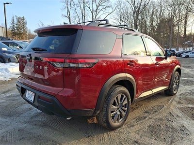 2026 Nissan Pathfinder SV