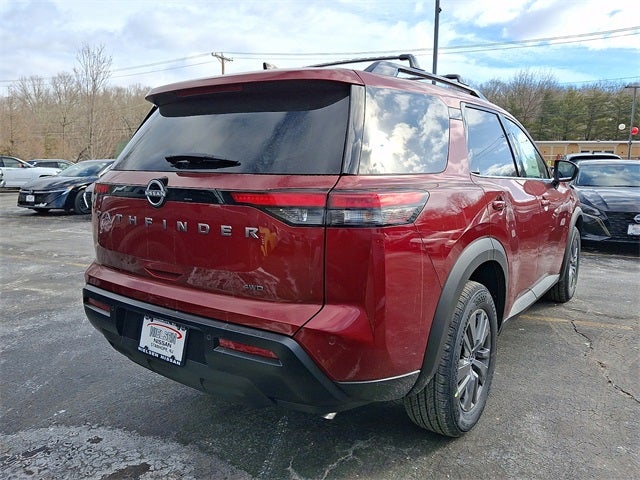 2026 Nissan Pathfinder SV