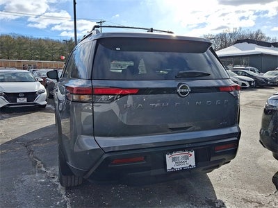 2026 Nissan Pathfinder SV