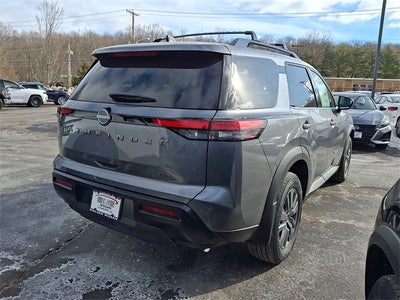 2026 Nissan Pathfinder SV