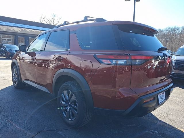 2026 Nissan Pathfinder SV
