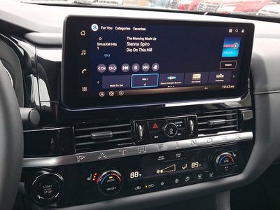 2026 Nissan Pathfinder SV