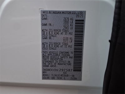 2025 Nissan Pathfinder SL