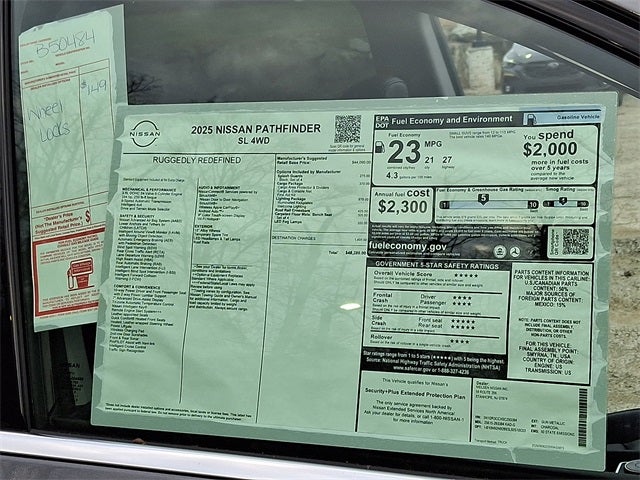 2025 Nissan Pathfinder SL