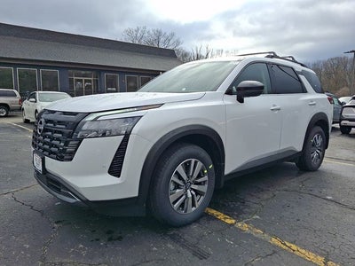 2026 Nissan Pathfinder SL