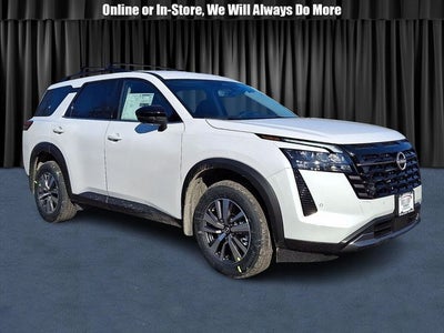 2026 Nissan Pathfinder SL