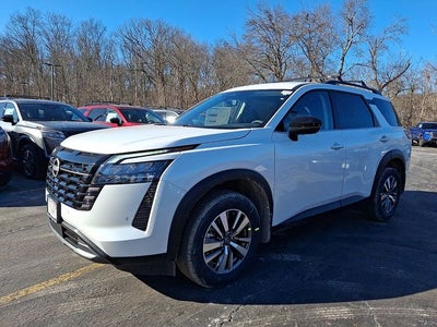 2026 Nissan Pathfinder SL