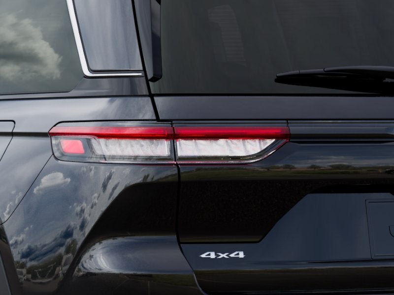 2026 Jeep Grand Cherokee Laredo 4x4