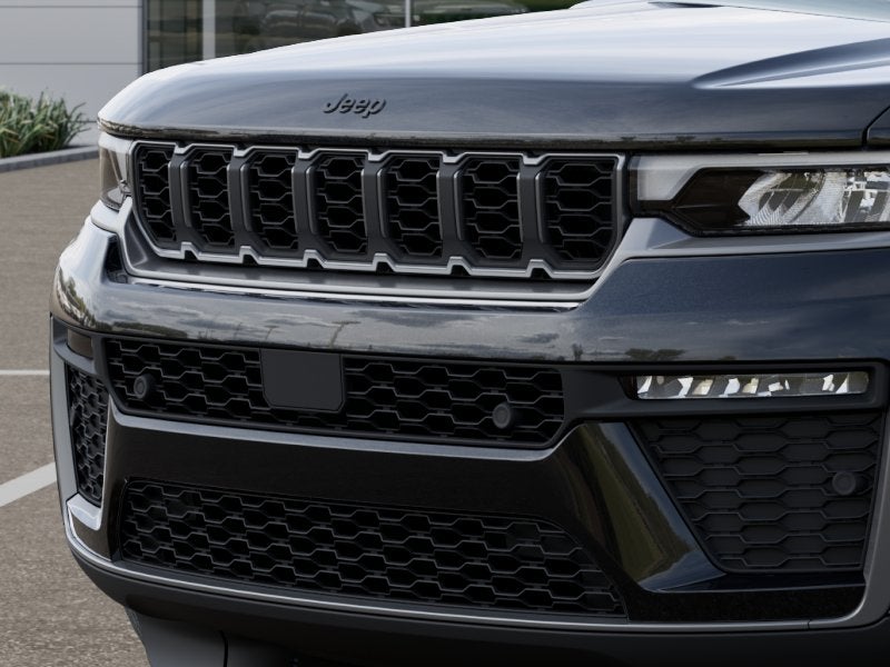 2026 Jeep Grand Cherokee 85th Anniversay Edition 4x4
