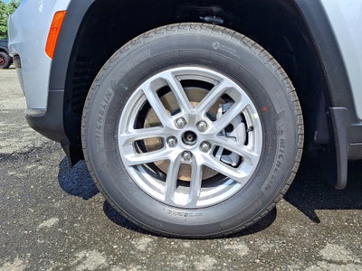 2025 Jeep Grand Cherokee Laredo X 4x4