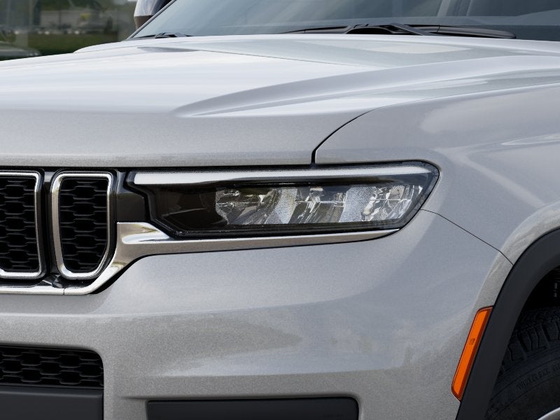 2025 Jeep Grand Cherokee Laredo X 4x4