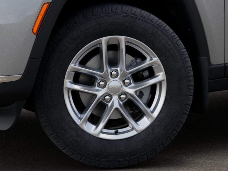 2025 Jeep Grand Cherokee Laredo X 4x4