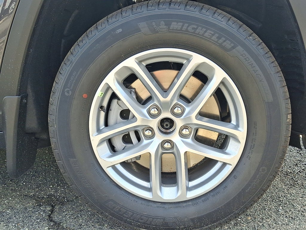 2025 Jeep Grand Cherokee Laredo X 4x4