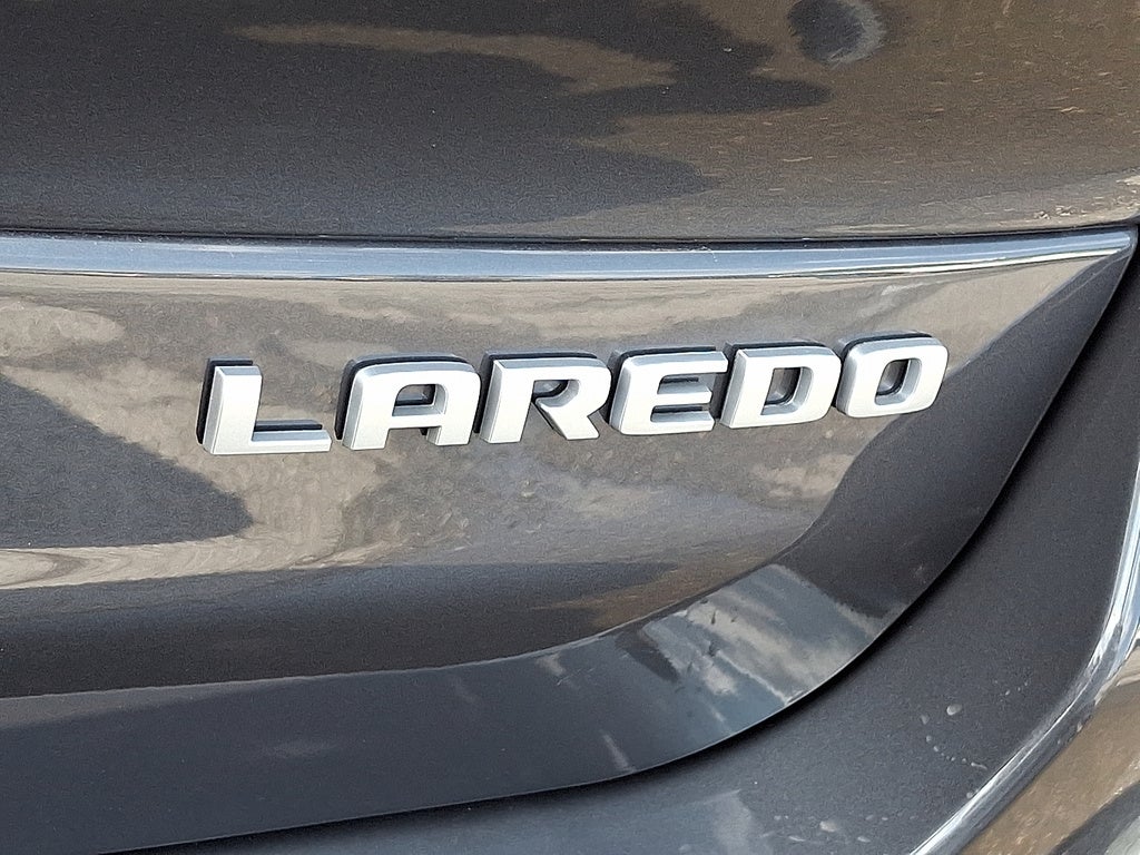 2025 Jeep Grand Cherokee Laredo X 4x4