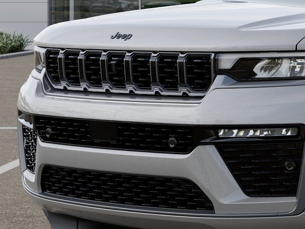 2026 Jeep Grand Cherokee Summit 4x4