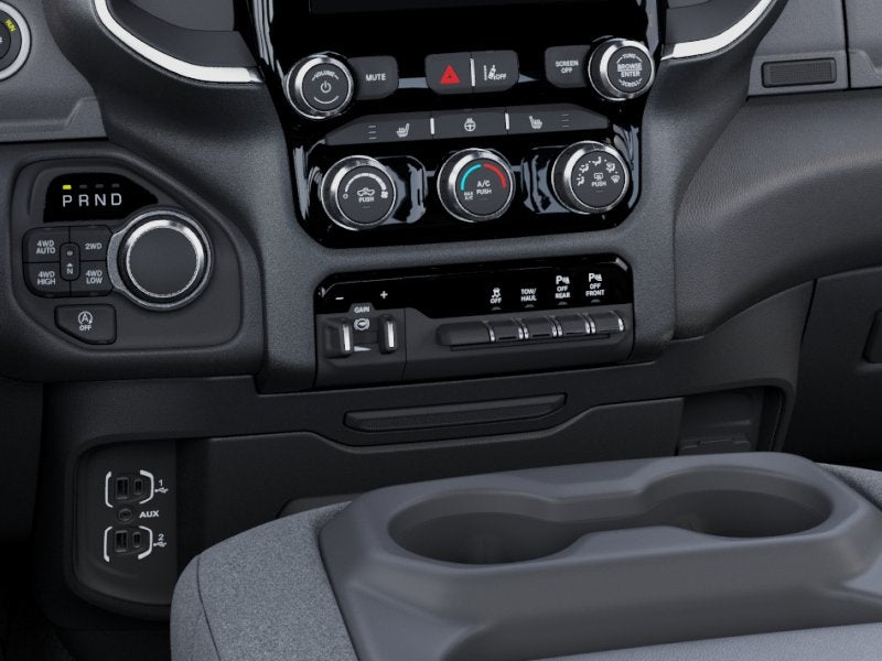 2025 RAM Ram 1500 Big Horn Crew Cab 4x4 5'7" Box