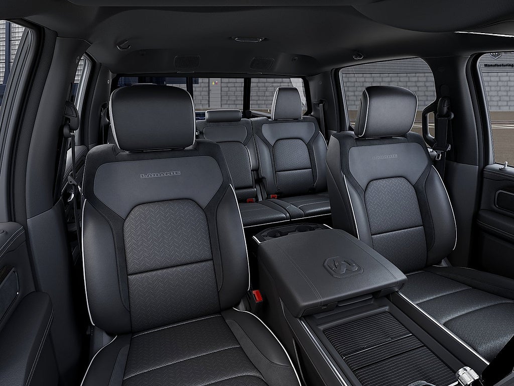2026 RAM 1500 Laramie Crew Cab 4x4 5'7" Box