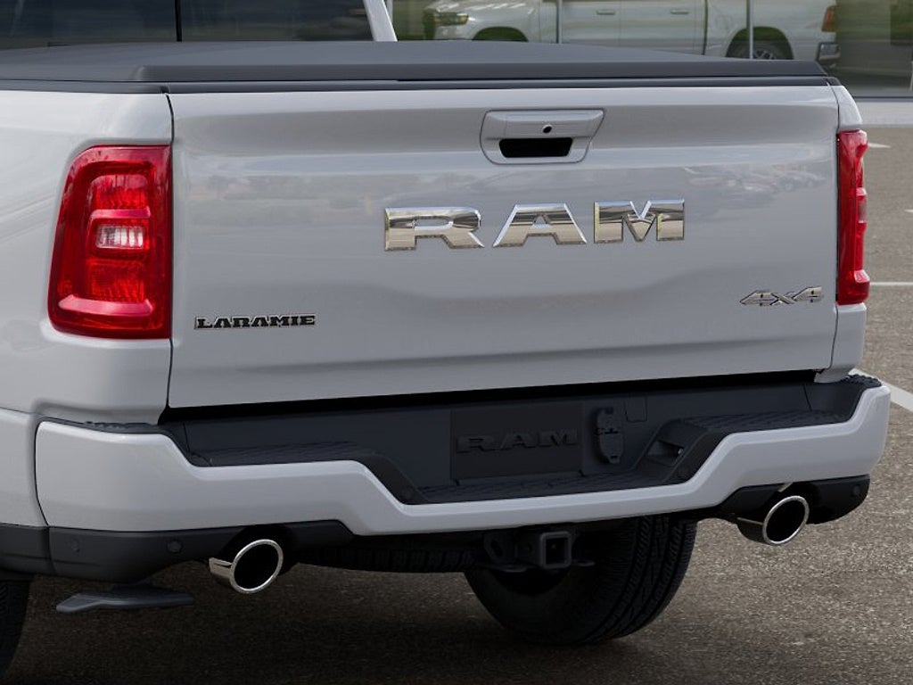 2026 RAM 1500 Laramie Crew Cab 4x4 5'7" Box