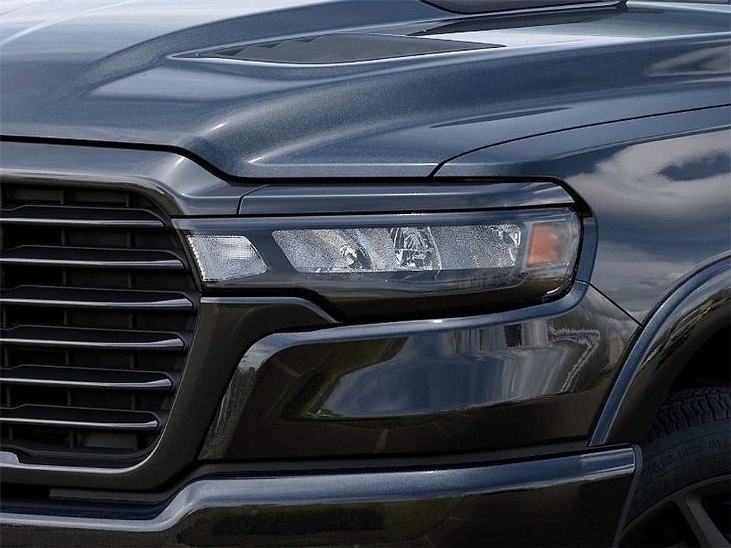 2026 RAM 1500 Laramie Crew Cab 4x4 5'7" Box