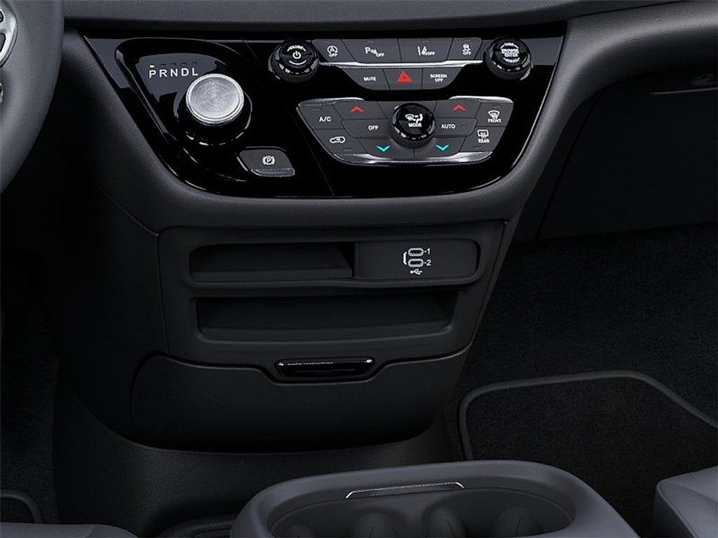 2026 Chrysler Voyager LX