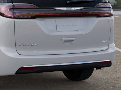 2026 Chrysler Pacifica Select AWD