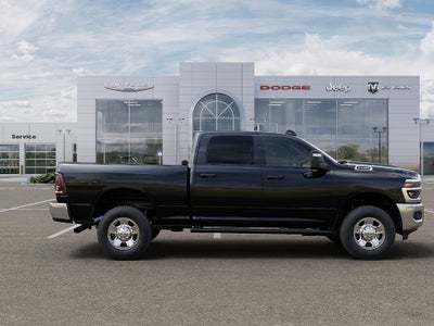 2026 RAM 2500 Tradesman Crew Cab 4x4 6'4" Box