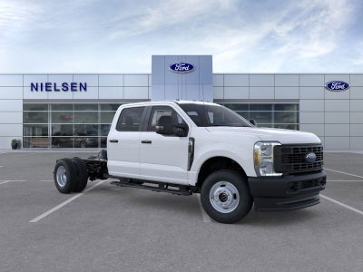 2025 Ford Chassis Cab F-350® XL