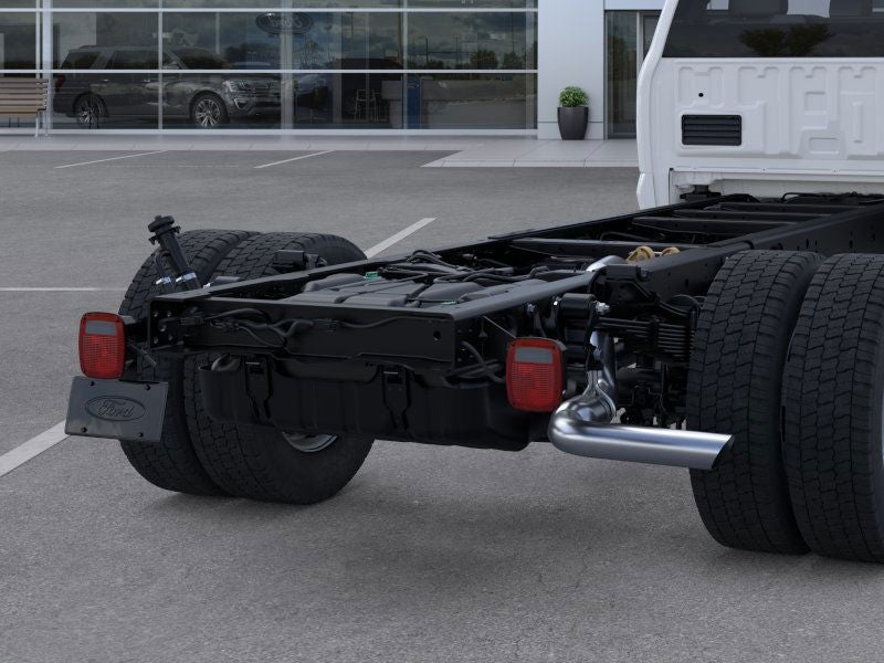 2025 Ford Chassis Cab F-550® XL