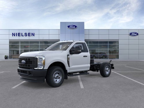 2026 Ford Chassis Cab F-350® XL