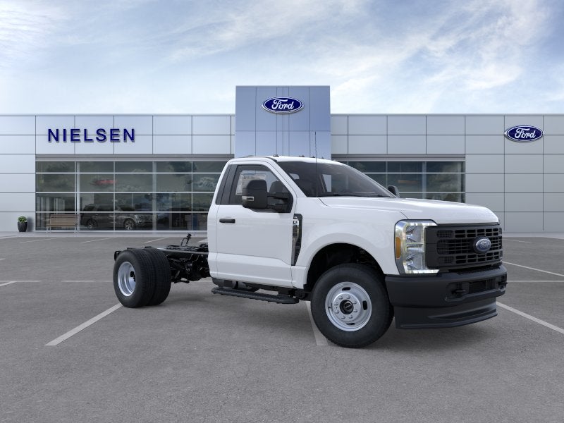 2026 Ford Chassis Cab F-350® XL