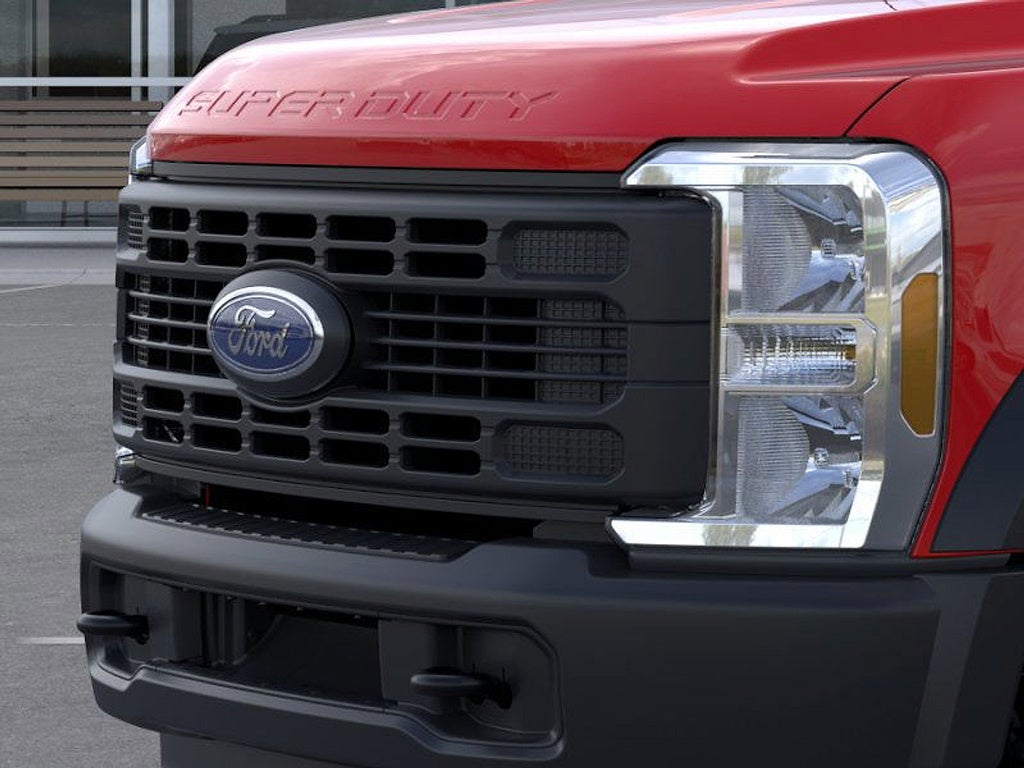2025 Ford Super Duty F-550 DRW XL