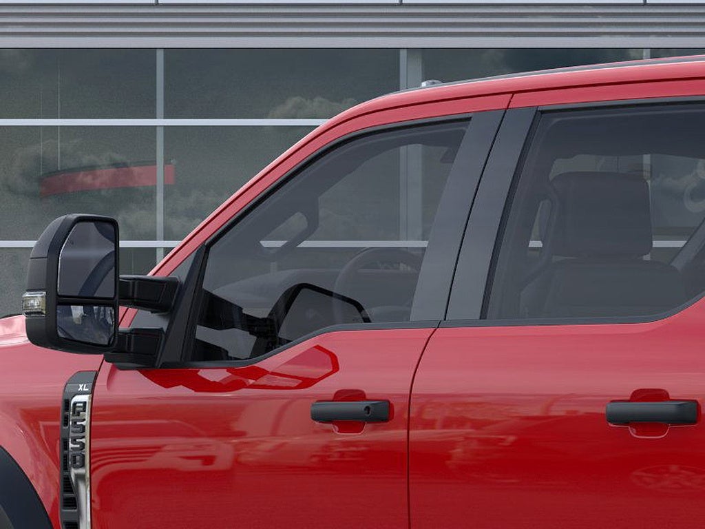 2025 Ford Super Duty F-550 DRW XL