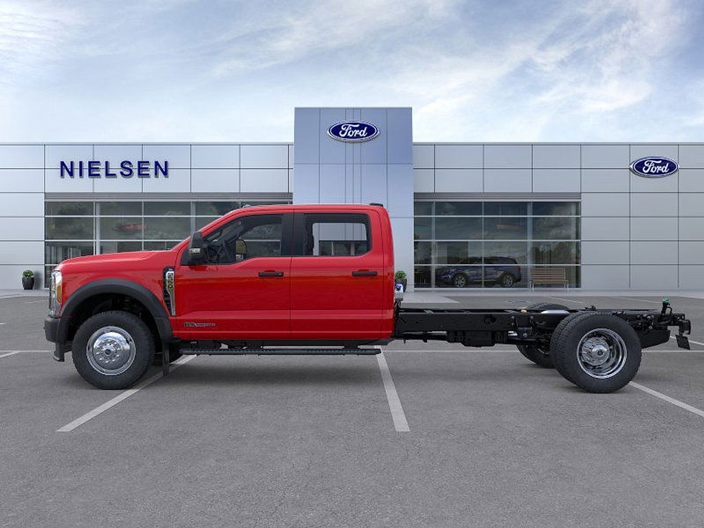 2025 Ford Super Duty F-550 DRW XL