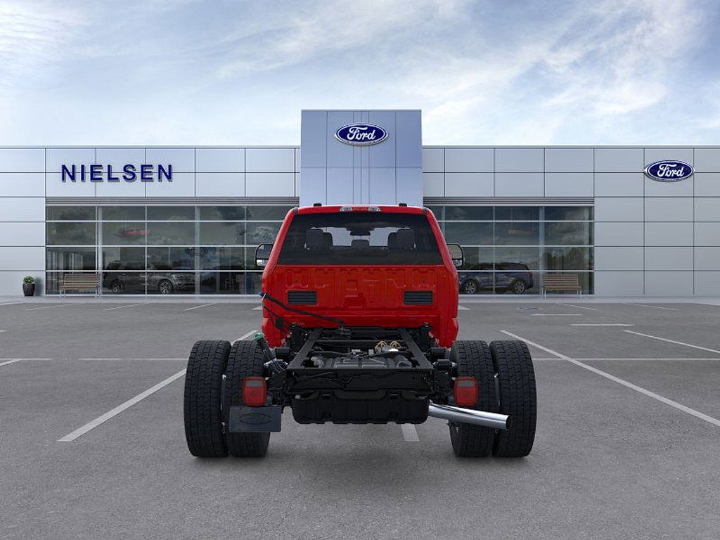 2025 Ford Super Duty F-550 DRW XL