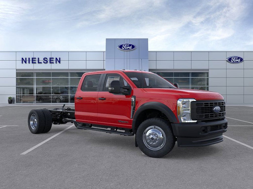 2025 Ford Super Duty F-550 DRW XL