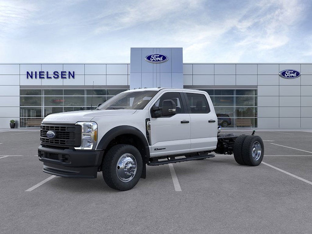 2025 Ford Super Duty F-550 DRW XL