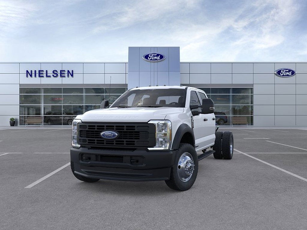 2025 Ford Super Duty F-550 DRW XL