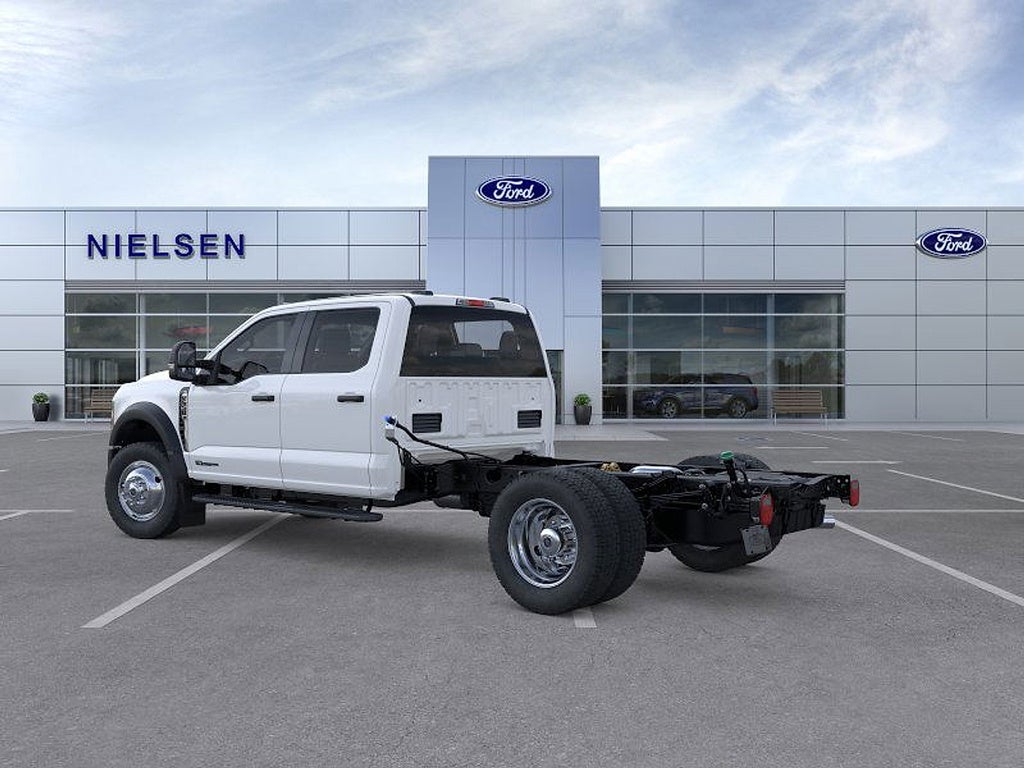 2025 Ford Super Duty F-550 DRW XL