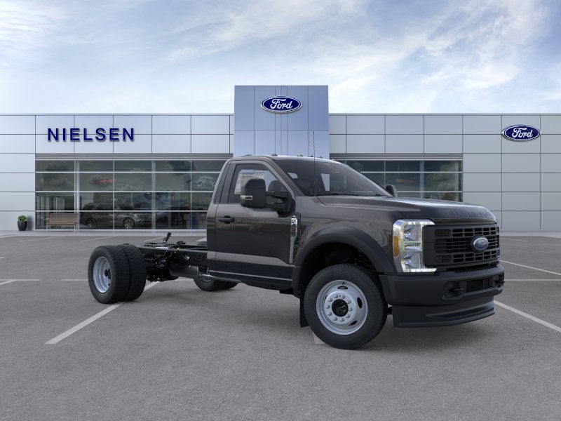 2025 Ford Chassis Cab F-450® XL