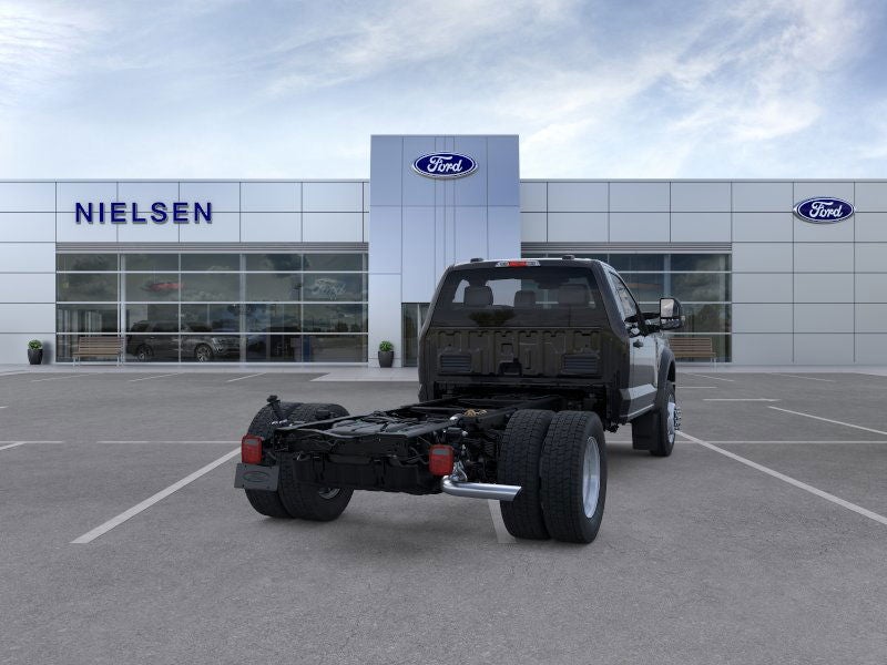 2025 Ford Chassis Cab F-450® XL