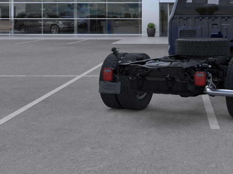 2025 Ford Chassis Cab F-550® XL