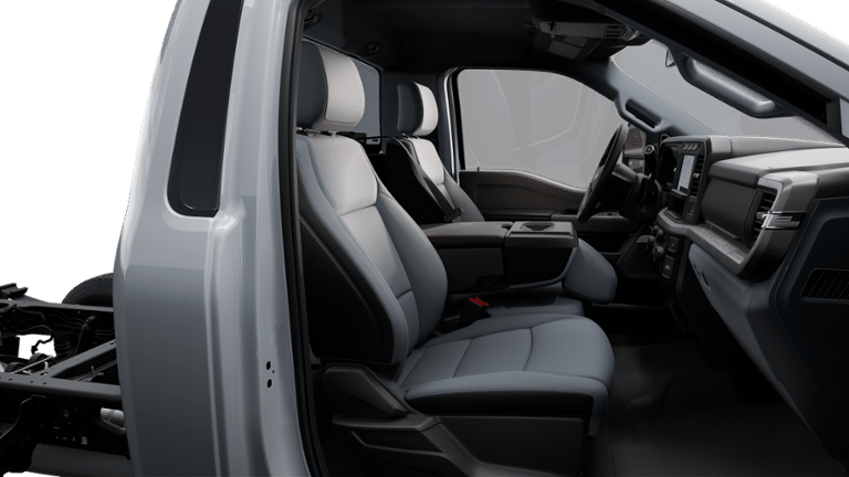 2025 Ford Super Duty F-550 DRW XLT