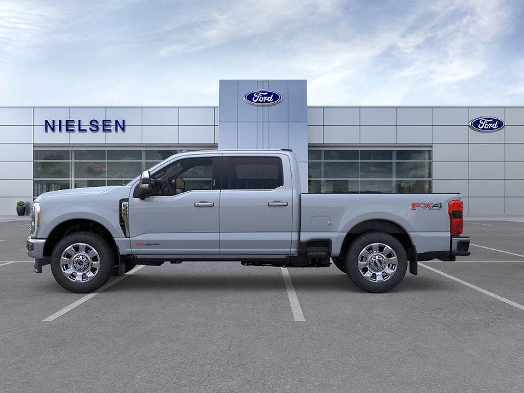 2025 Ford Super Duty F-350® Lariat®