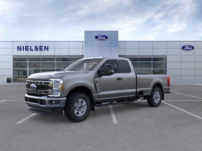 2026 Ford Super Duty F-350® XLT