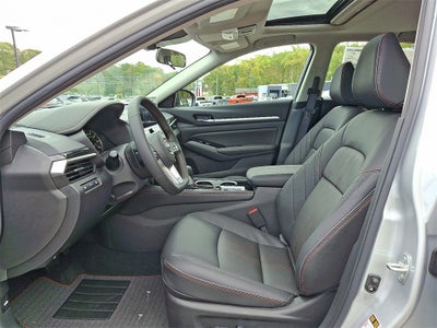 2025 Nissan Altima 2.5 SR